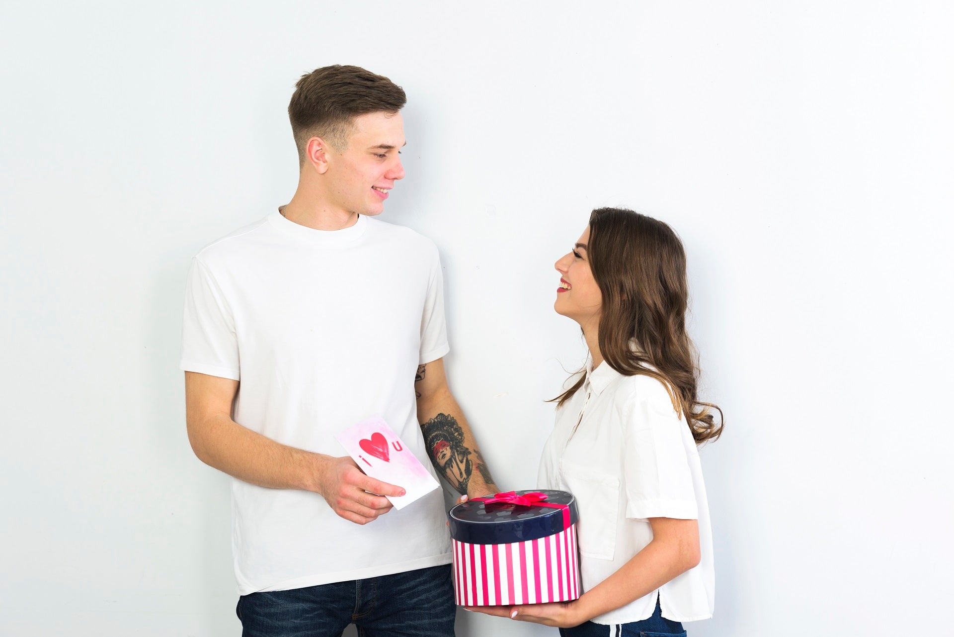 9 Thoughtful Ways to Celebrate Your Girlfriend on National Girlfriend Day 2024